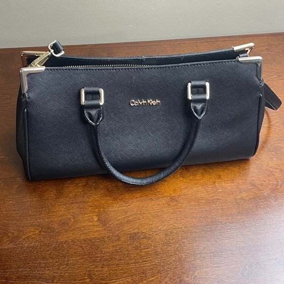 Calvin Klein Handbags - Calvin Klein Purse Handbag BRAND NEW